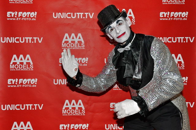 Unicutt_tv   002.jpg